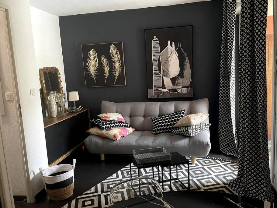 Le Chic Apartment ลูร์ด ภายนอก รูปภาพ