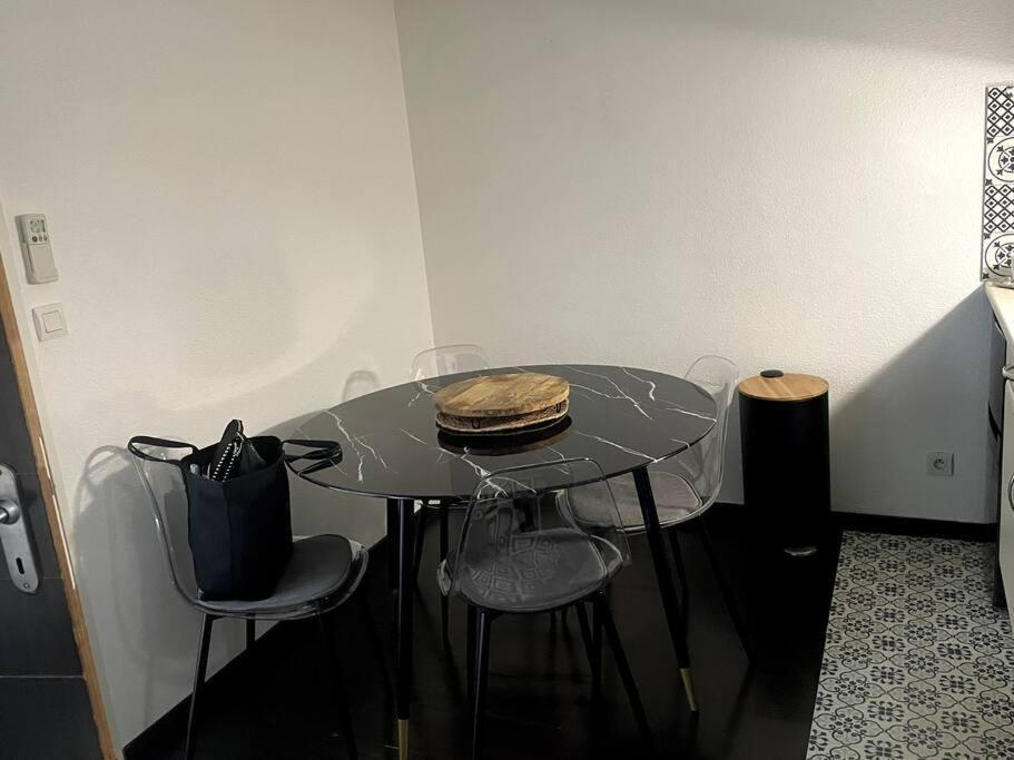 Le Chic Apartment ลูร์ด ภายนอก รูปภาพ